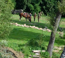 „Piknik Historyczny na pograniczu. Wielka historia w małych Ojczyznach” odbył się w Goli pod Bolesławcem