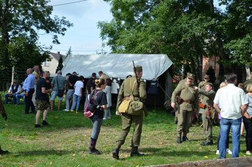 „Piknik Historyczny na pograniczu. Wielka historia w małych Ojczyznach” odbył się w Goli pod Bolesławcem