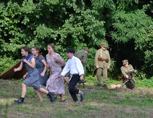 „Piknik Historyczny na pograniczu. Wielka historia w małych Ojczyznach” odbył się w Goli pod Bolesławcem