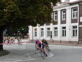 Kolarze rywalizowali w centrum Wielunia