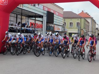 Kolarze rywalizowali w centrum Wielunia