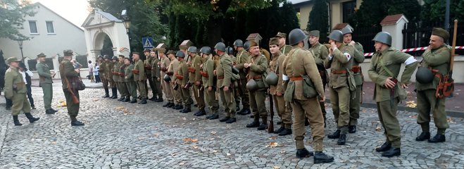„Bitwa nad Bzurą” – druga inscenizacja zorganizowana w ramach projektu #Łódzkie pamięta odbyła się w Łowiczu