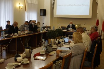 Andrzej Chowis i Sławomir Kaftan – kolejno: były sekretarz i były skarbnik powiatu wieluńskiego – oficjalnie pożegnali się z radnymi powiatowymi