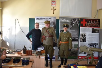 Niecodzienna lekcja historii w Szkole Podstawowej w Białej