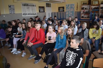 Niecodzienna lekcja historii w Szkole Podstawowej w Białej