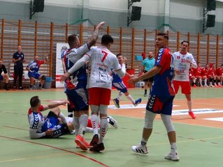 Rzucili osiem bramek z rzędu, przegrali jedną. MKS bliski zwycięstwa