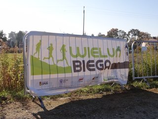 Wieluń biegał na trasie po wąskotorówce