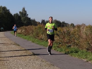 Wieluń biegał na trasie po wąskotorówce