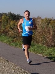 Wieluń biegał na trasie po wąskotorówce