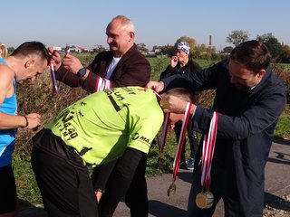 Wieluń biegał na trasie po wąskotorówce