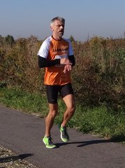 Wieluń biegał na trasie po wąskotorówce