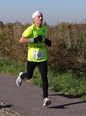 Wieluń biegał na trasie po wąskotorówce