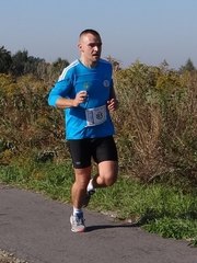 Wieluń biegał na trasie po wąskotorówce