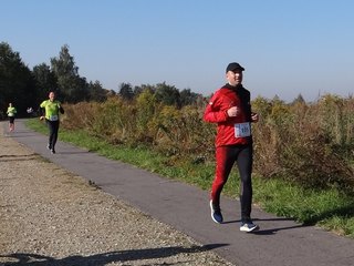 Wieluń biegał na trasie po wąskotorówce