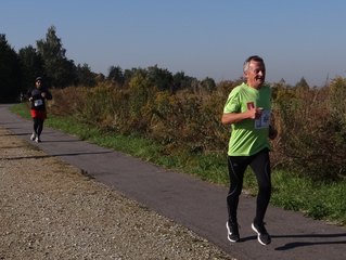 Wieluń biegał na trasie po wąskotorówce