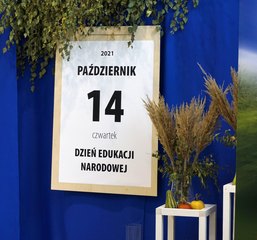 Powiat wieluński: Dzień Edukacji Narodowej odbył się w Gromadzicach