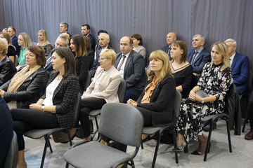 Powiat wieluński: Dzień Edukacji Narodowej odbył się w Gromadzicach