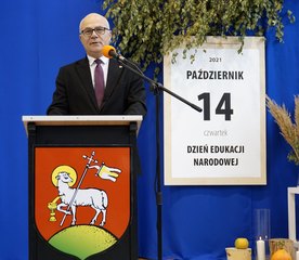 Powiat wieluński: Dzień Edukacji Narodowej odbył się w Gromadzicach