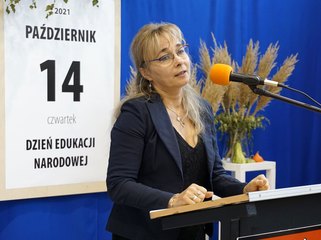 Powiat wieluński: Dzień Edukacji Narodowej odbył się w Gromadzicach