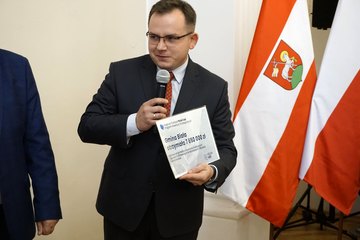 Wieluń z niczym, cały powiat ponad 92 miliony zł. Pierwsze rozdanie Rządowego Funduszu Polski Ład za nami