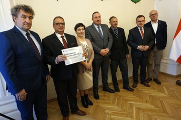 Wieluń z niczym, cały powiat ponad 92 miliony zł. Pierwsze rozdanie Rządowego Funduszu Polski Ład za nami