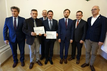 Wieluń z niczym, cały powiat ponad 92 miliony zł. Pierwsze rozdanie Rządowego Funduszu Polski Ład za nami