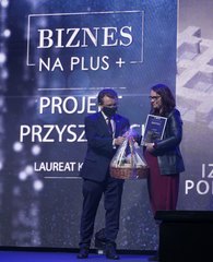 Europejskie Forum Gospodarcze 2021 w Łodzi: Rejonowy Bank Spółdzielczy w Lututowie z Nagrodą Gospodarczą Województwa Łódzkiego „Biznes na PLUS”