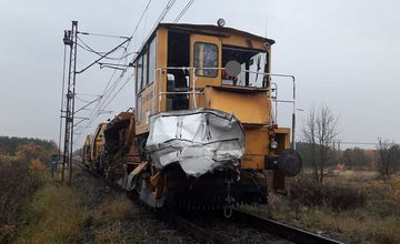 Powiat wieruszowski: Groźna kolizja na przejeździe kolejowym