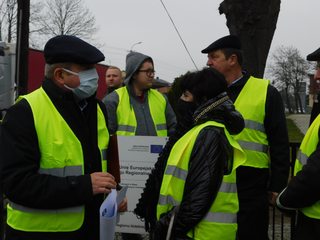 W Białej Drugiej trwa protest mieszkańców. Chcą utworzenia Odcinkowego Pomiaru Prędkości