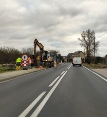 Postępują prace przy rozbudowie DK45 od Praszki do granicy województw opolskiego i łódzkiego
