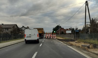 Postępują prace przy rozbudowie DK45 od Praszki do granicy województw opolskiego i łódzkiego