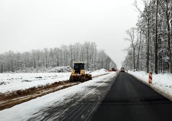 Postępują prace przy rozbudowie DK45 od Praszki do granicy województw opolskiego i łódzkiego