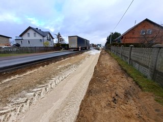 Postępują prace przy rozbudowie DK45 od Praszki do granicy województw opolskiego i łódzkiego