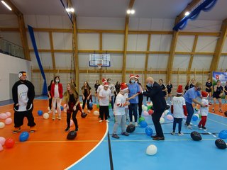 Hala sportowa i boisko w Zespole Szkół nr 1 oficjalnie otwarte