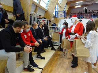 Hala sportowa i boisko w Zespole Szkół nr 1 oficjalnie otwarte