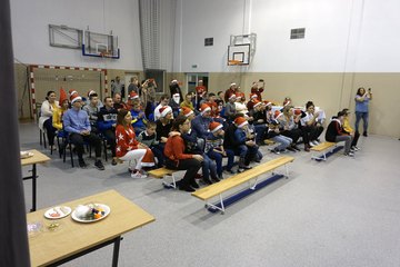 Mikołaj i elfy w Gromadzicach. Była wspólna zabawa, prezenty i mnóstwo radości