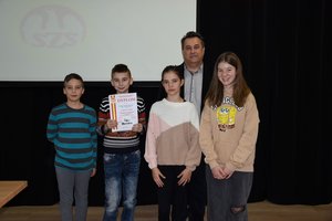Szachiści z wieluńskiej „piątki” i ze Skomlina w wojewódzkim finale