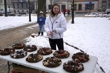 Kiermasz świąteczny i pchli targ w Praszce 