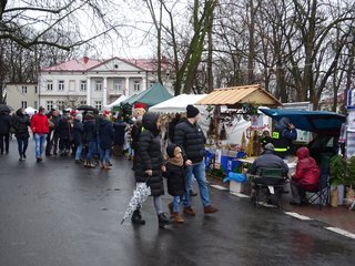 Trwa Jarmark Bożonarodzeniowy w Wieluniu „Wieluńskie Dzwoneczki”