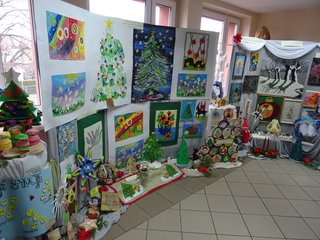 Wieruszów: wystawa „Twórczość-Terapia -Sukces” w holu Urzędu Miasta i starostwa