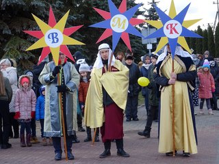 Orszak Trzech Króli przeszedł ulicami Wielunia