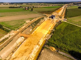 Fot. GDDKiA oddział w Opolu. DK45; budowa obwodnicy Praszki i Gorzowa Śl. Stan na sierpień 2021 r.