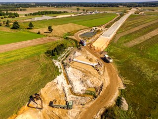 Fot. GDDKiA oddział w Opolu. DK45; budowa obwodnicy Praszki i Gorzowa Śl. Stan na sierpień 2021 r.