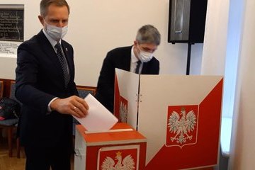 Trwa sesja Rady Powiatu w Wieluniu. Dziś poznamy nazwisko jej nowego wiceprzewodniczącego