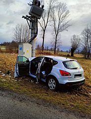 Zdarzenie drogowe w Gromadzicach. Jedna osoba jest poszkodowana