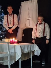 Grupa Teatralna MASKA z Zespołu Szkół Specjalnych w Wieluniu w finale 22. Ogólnopolskiego Festiwalu Twórczości Teatralno-Muzycznej Osób Niepełnosprawnych Intelektualnie „Albertiana”