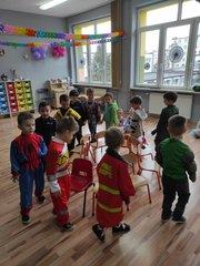 Karnawałowa zabawa w wieluńskim przedszkolu