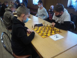 Tomasz Chrobot najlepszy w turnieju szachowym w Brzozie