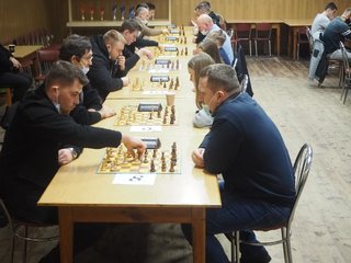 Tomasz Chrobot najlepszy w turnieju szachowym w Brzozie