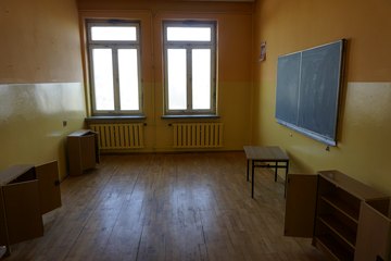 Mieszkańcy Wielgiego i Dymku (gmina Ostrówek) szykują byłą szkołę dla uchodźców